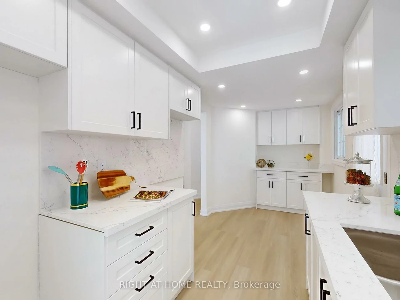 94, Reginald, Markham Village, Markham