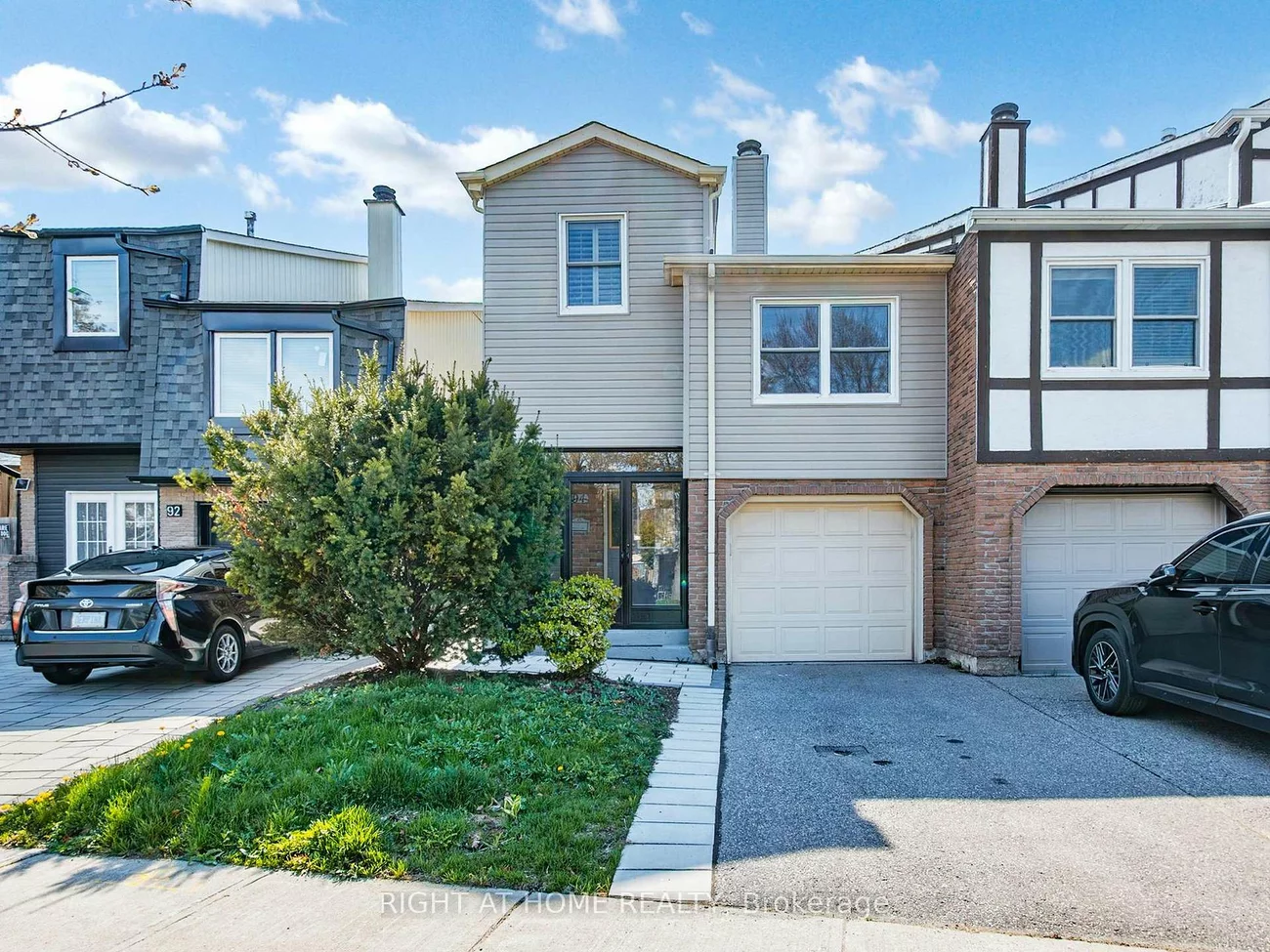 94, Reginald, Markham Village, Markham