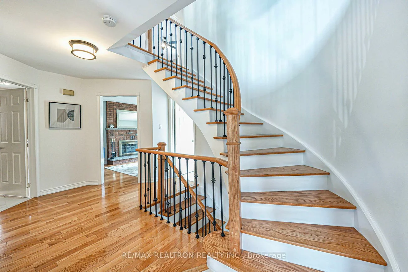 53, Leighland, Unionville, Markham