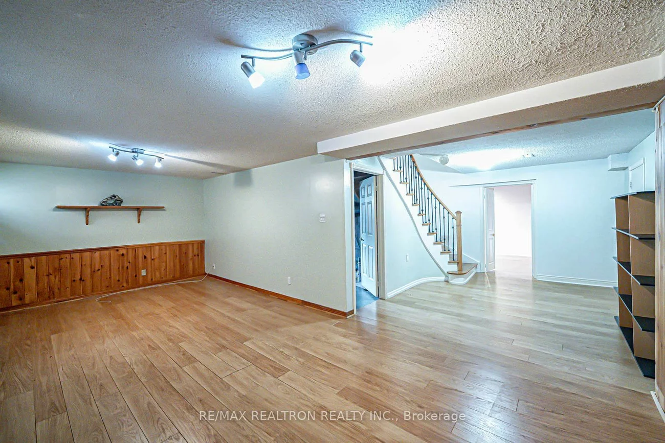 53, Leighland, Unionville, Markham