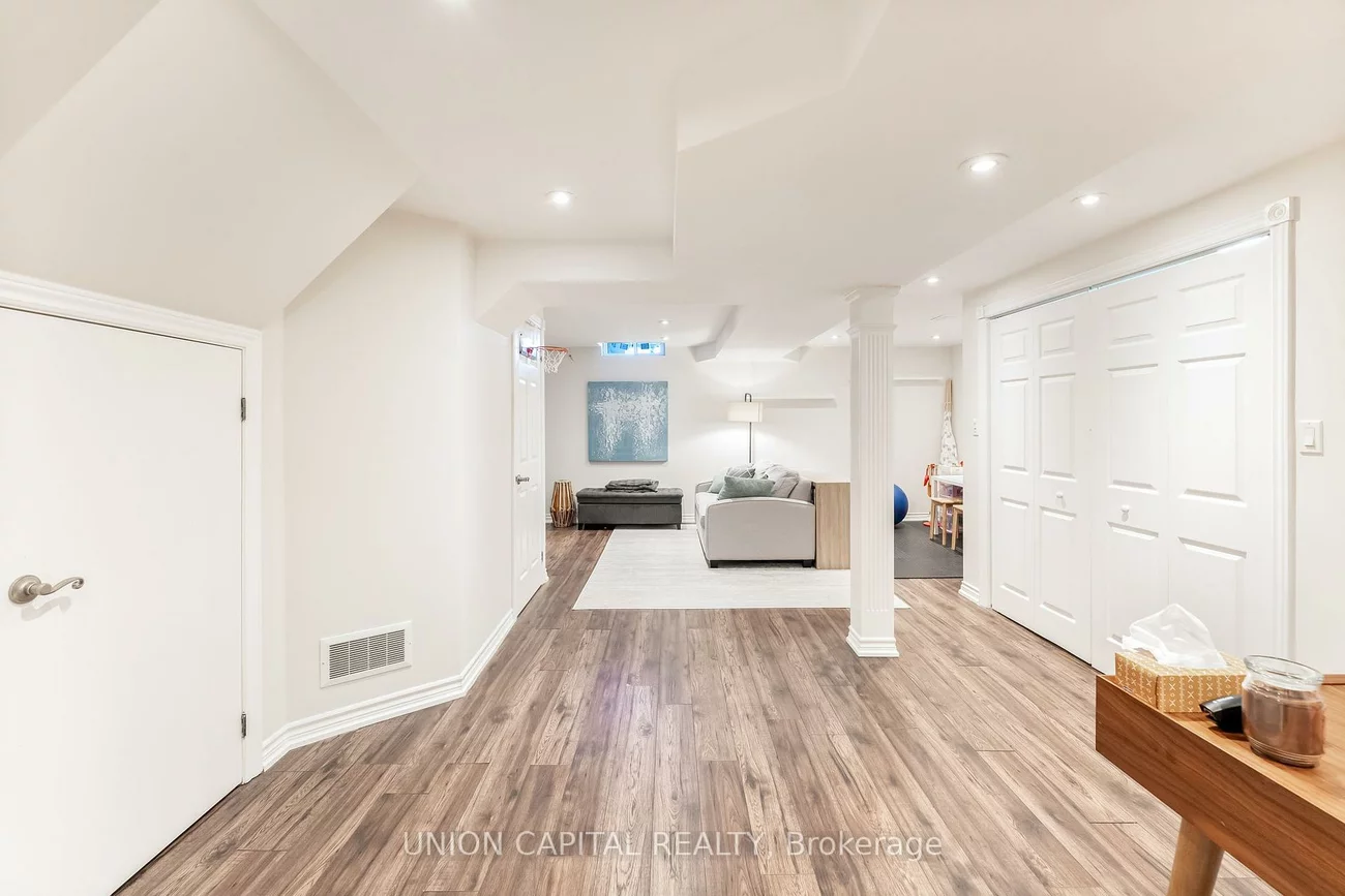 64, Lilac, Aileen-Willowbrook, Markham