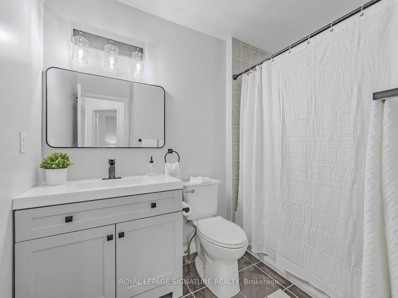 13, Trailsbrook, Wismer, Markham