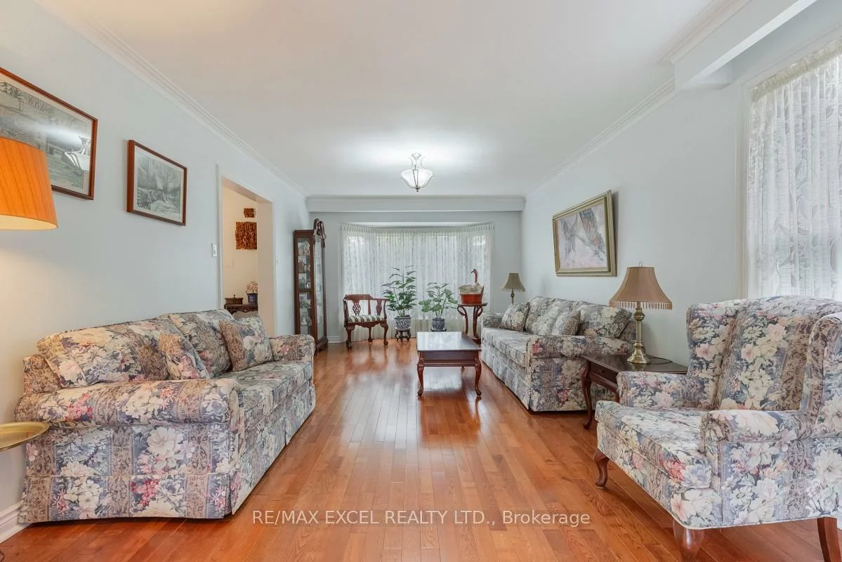 8, Boyd, Victoria Square, Markham