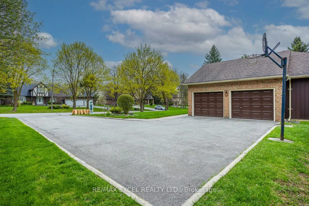 8, Boyd, Victoria Square, Markham