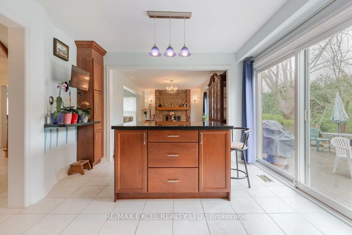 8, Boyd, Victoria Square, Markham