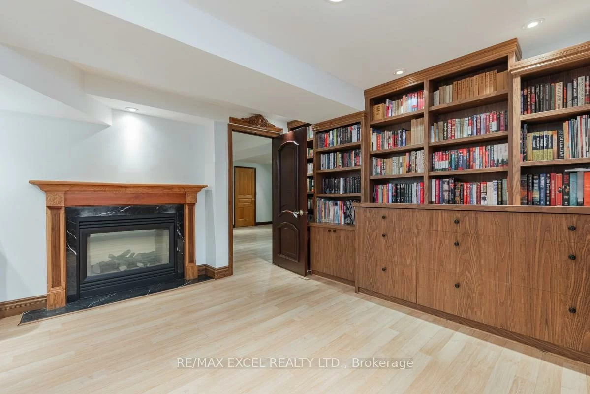 8, Boyd, Victoria Square, Markham