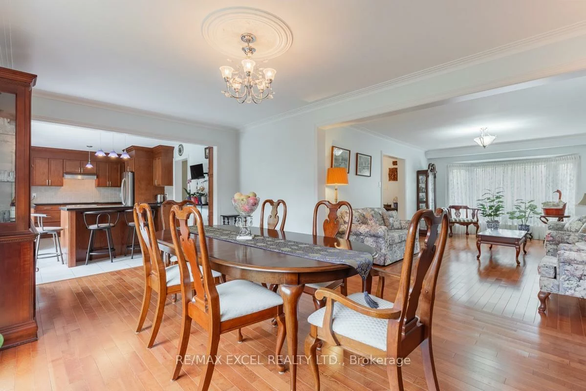 8, Boyd, Victoria Square, Markham
