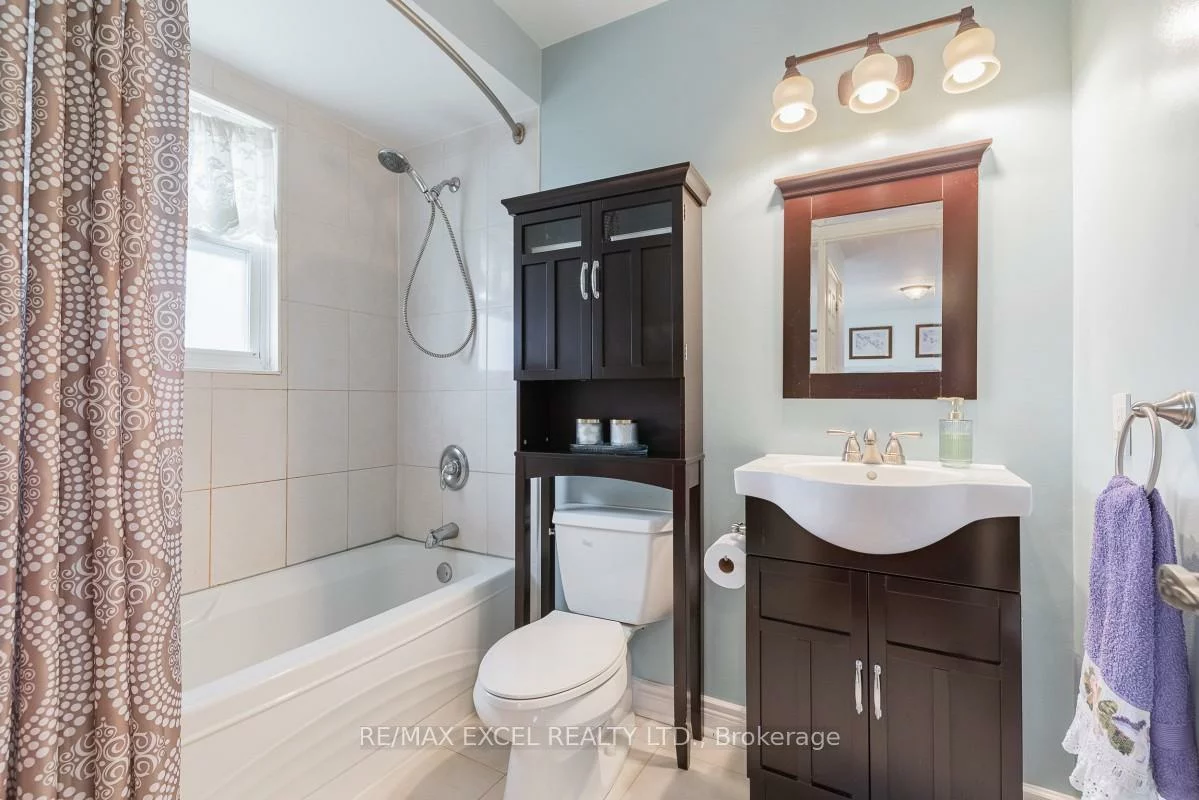 8, Boyd, Victoria Square, Markham