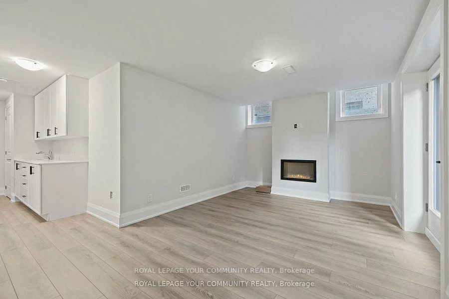14, Deer Park, Old Markham Village, Markham