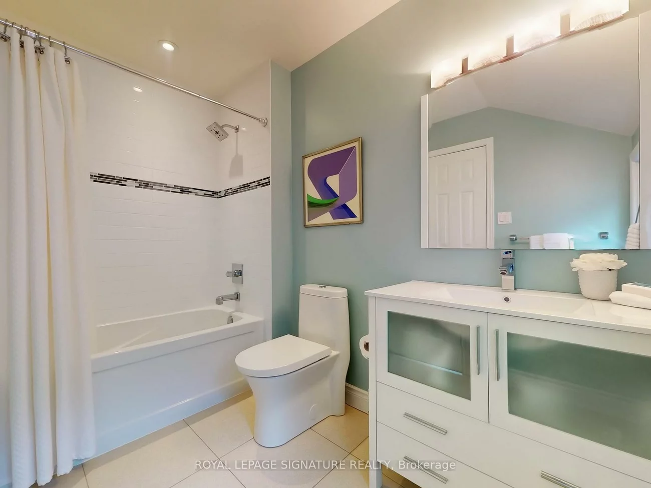 18, Prince Edward, Thornlea, Markham