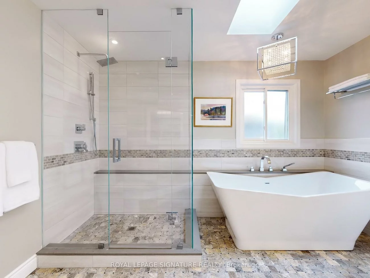 18, Prince Edward, Thornlea, Markham