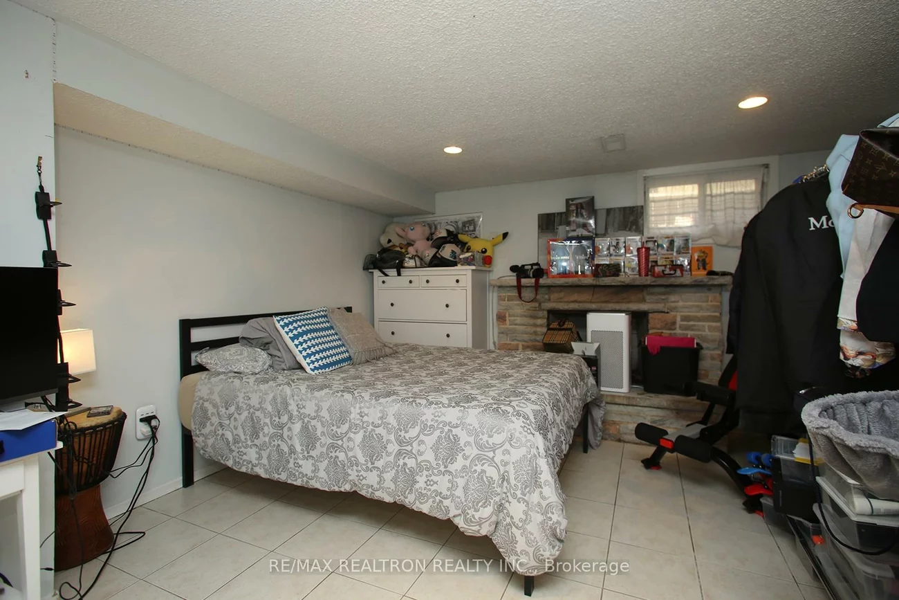 69, Woodward, Grandview, Markham