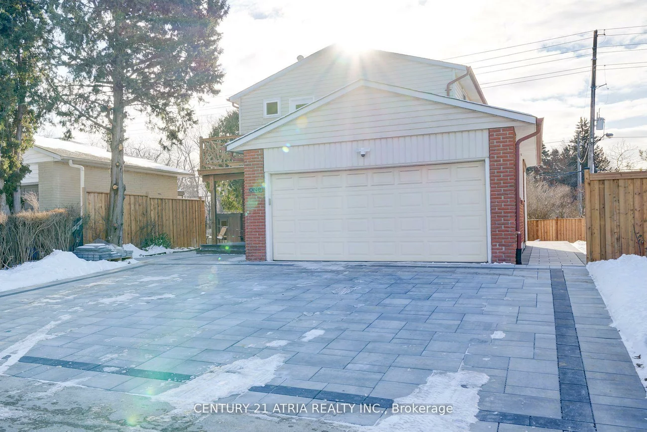 1, Hamilton Hall, Markham Village, Markham