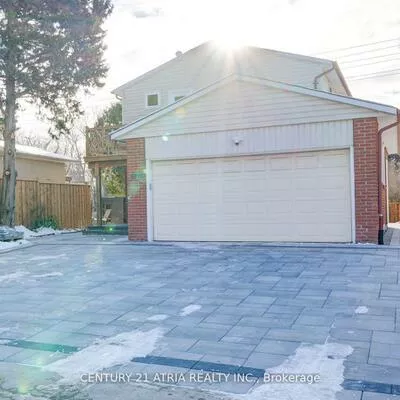 1, Hamilton Hall, Markham Village, Markham