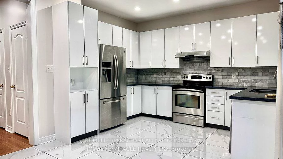 19, Collingham, Box Grove, Markham