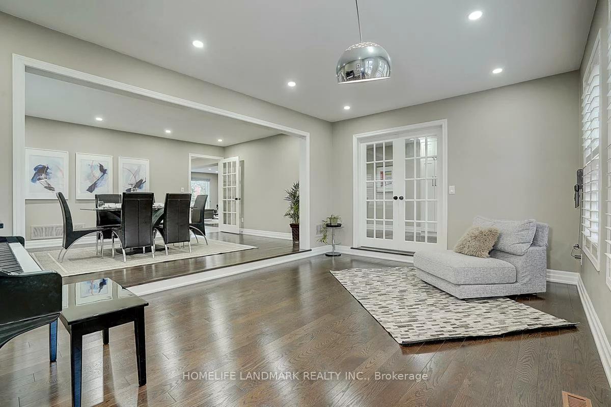 74, Webber, Unionville, Markham