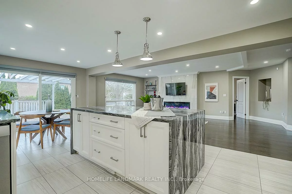 74, Webber, Unionville, Markham