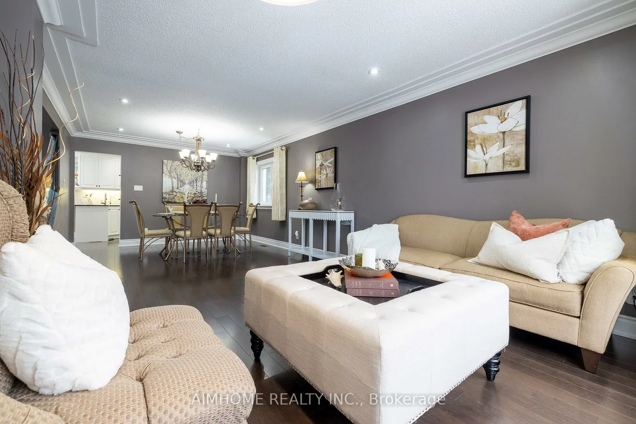83, Emmeloord, Unionville, Markham