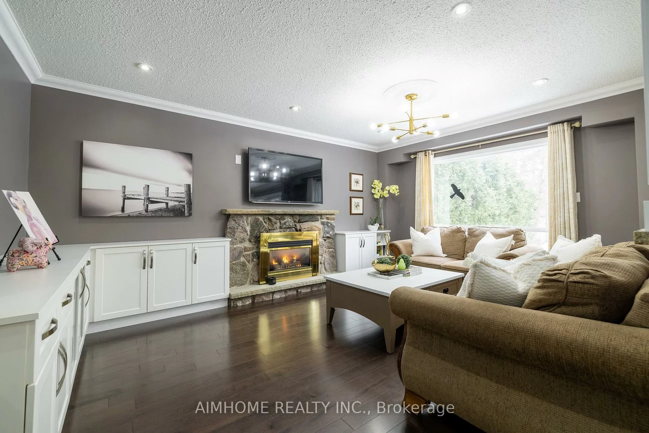 83, Emmeloord, Unionville, Markham