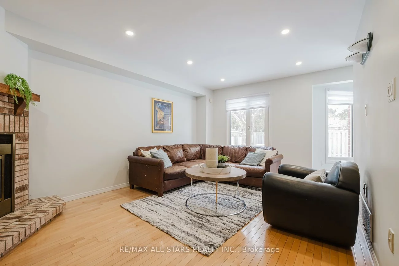 10, Heathmore, Unionville, Markham
