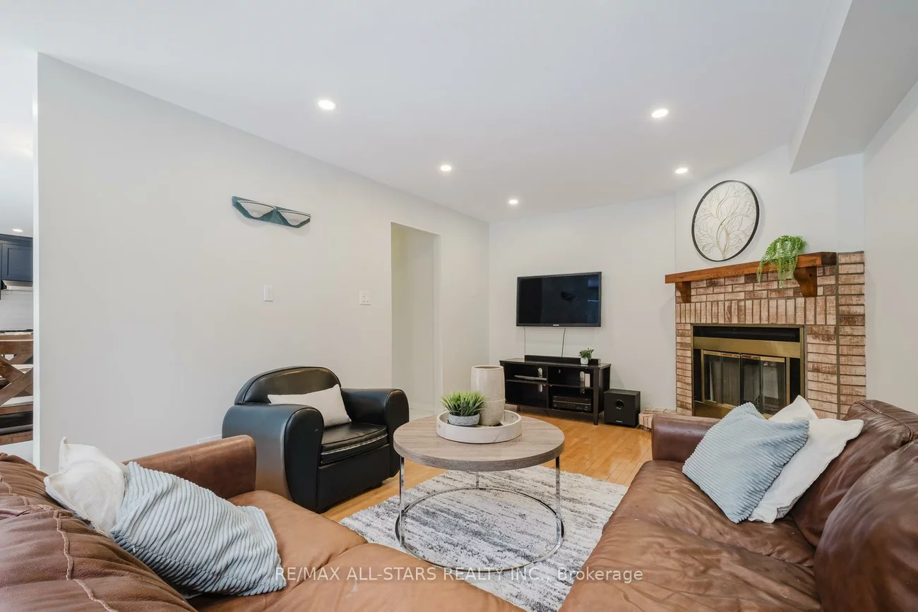 10, Heathmore, Unionville, Markham