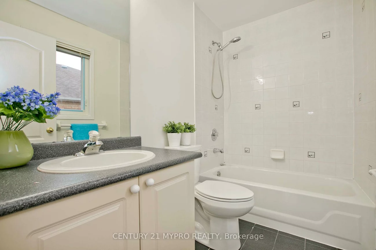29, Webber, Unionville, Markham