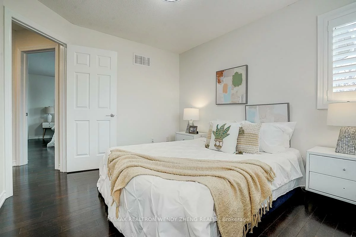 46, Ian Baron, Village Green-South Unionville, Markham