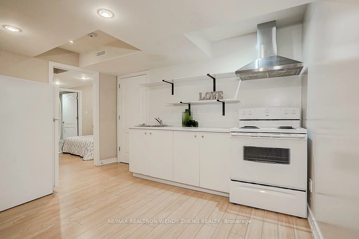 46, Ian Baron, Village Green-South Unionville, Markham