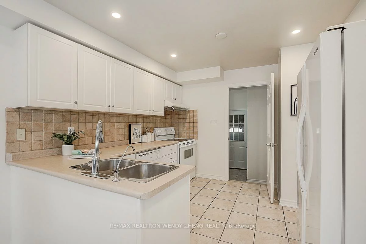 46, Ian Baron, Village Green-South Unionville, Markham