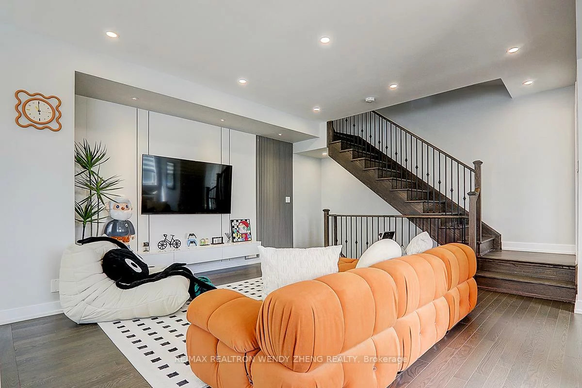 36, GILBERT WRIGHT, Angus Glen, Markham