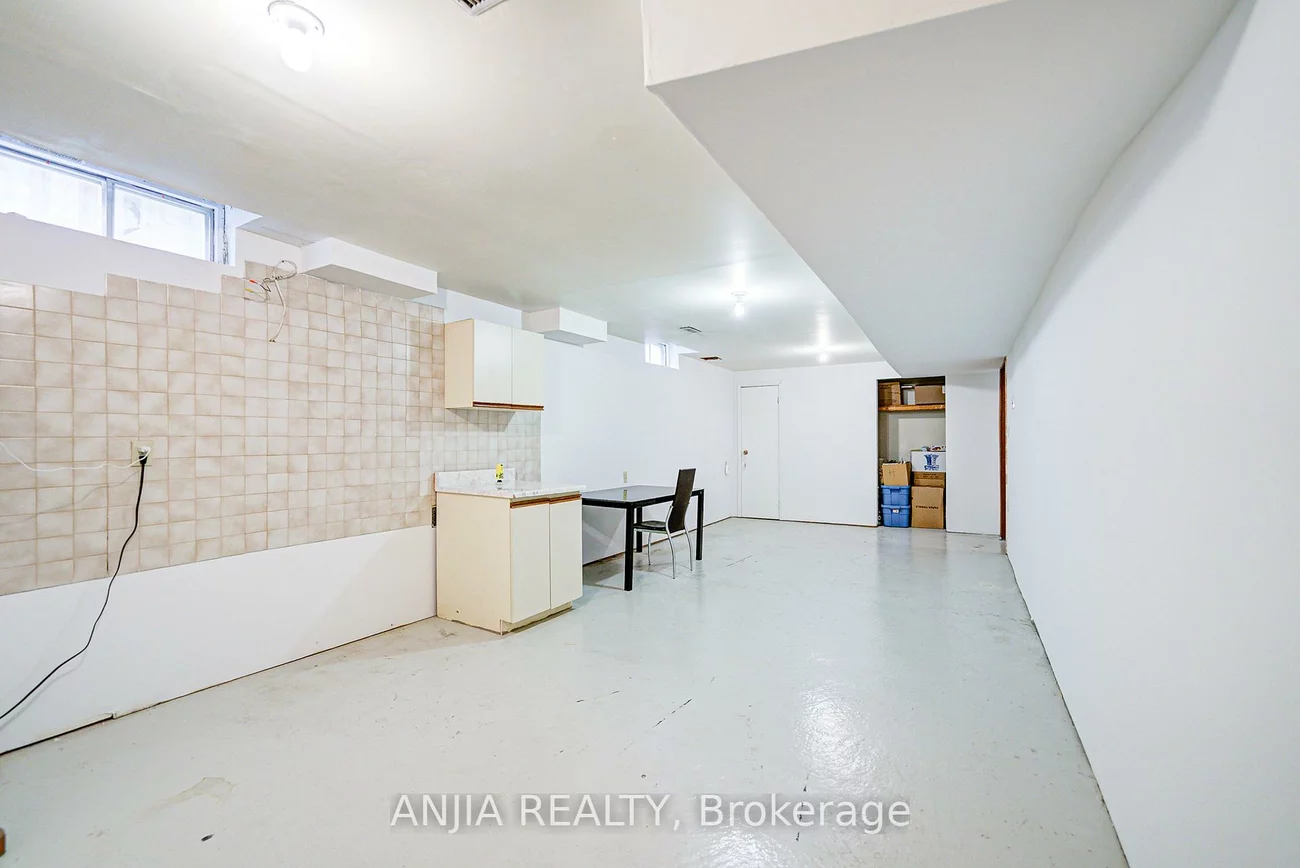 32, Brackin, Milliken Mills East, Markham
