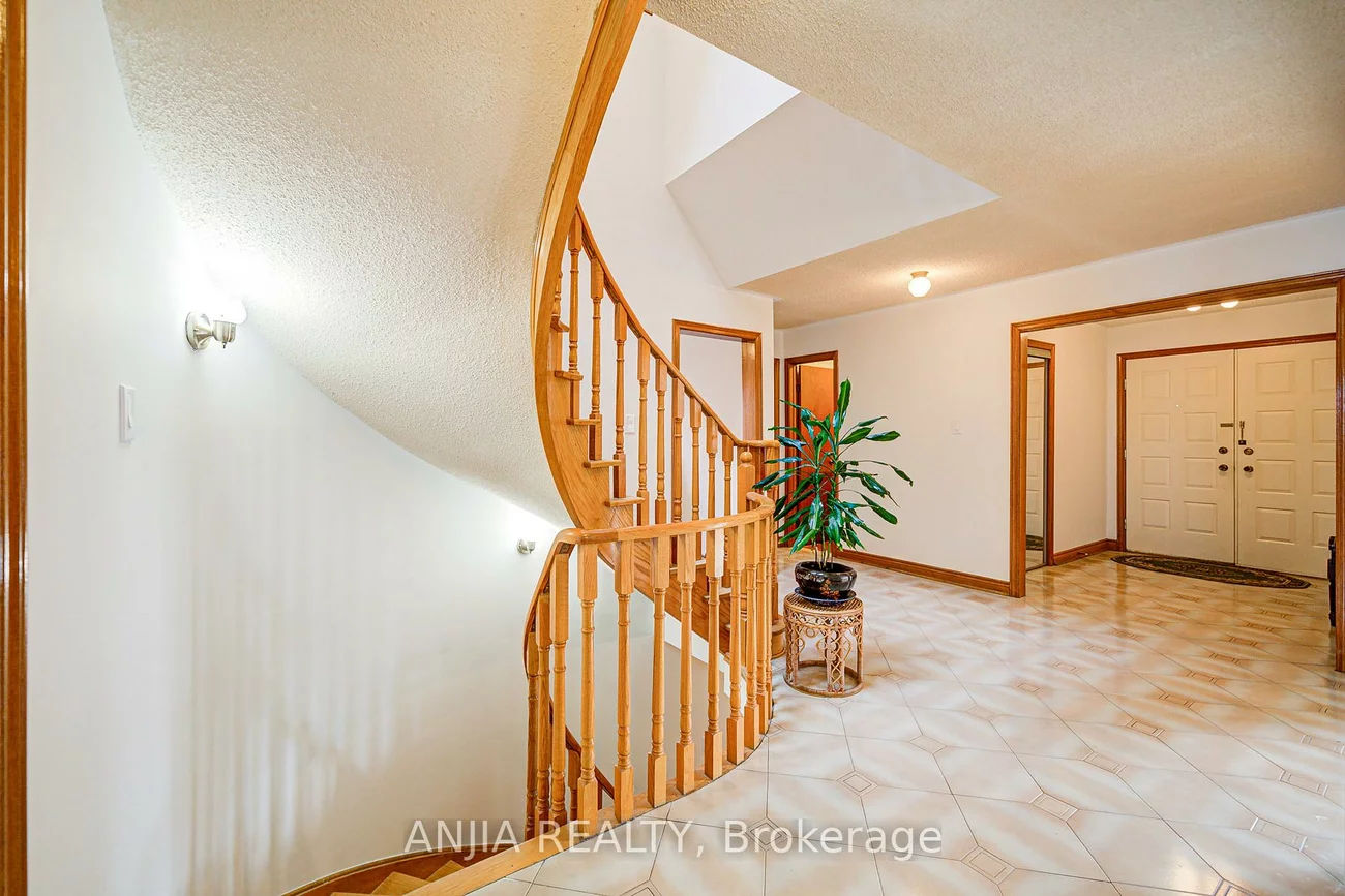 32, Brackin, Milliken Mills East, Markham