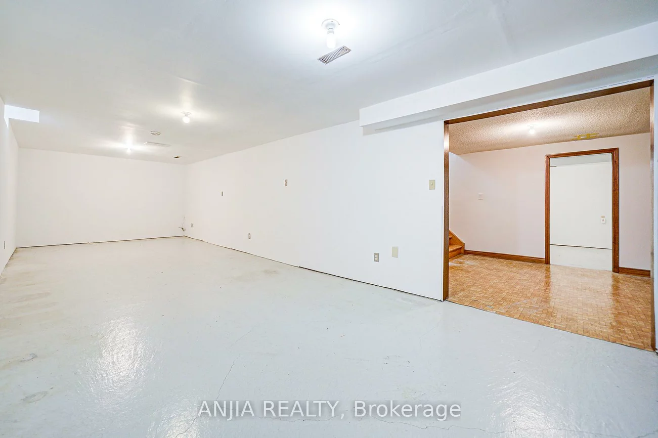 32, Brackin, Milliken Mills East, Markham