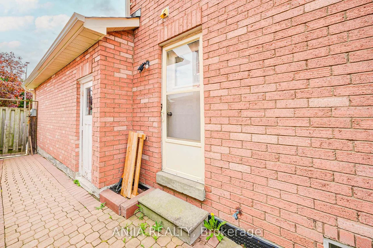 32, Brackin, Milliken Mills East, Markham