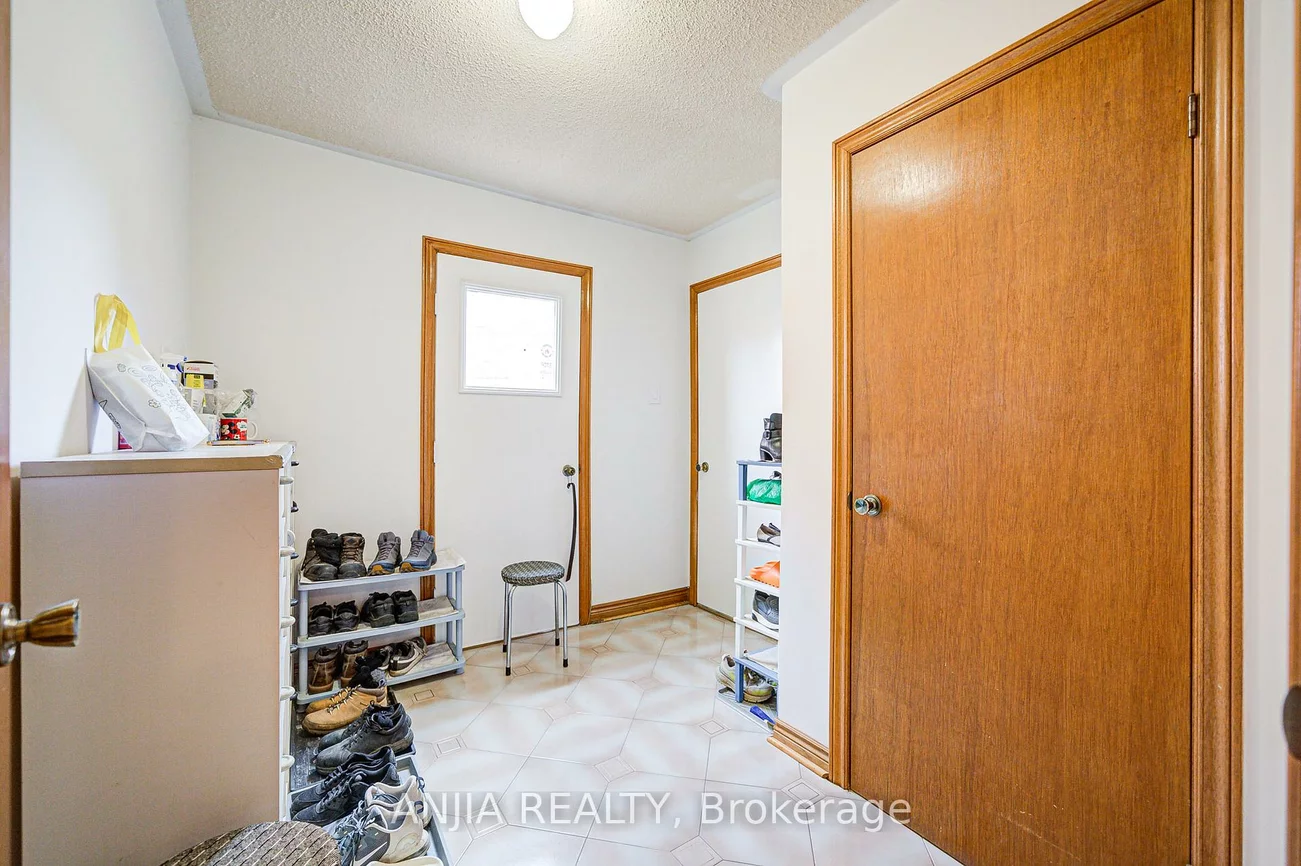 32, Brackin, Milliken Mills East, Markham