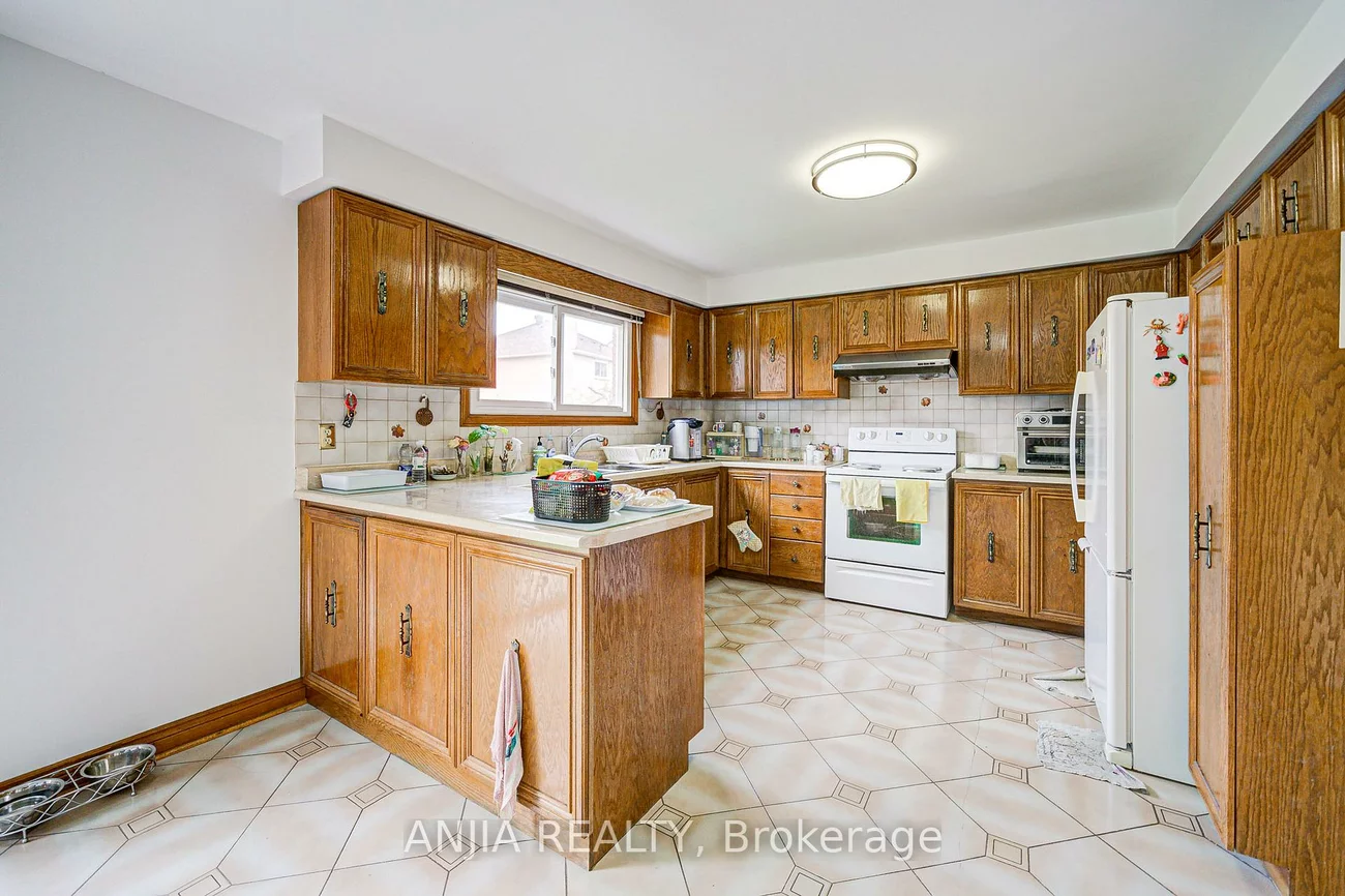 32, Brackin, Milliken Mills East, Markham