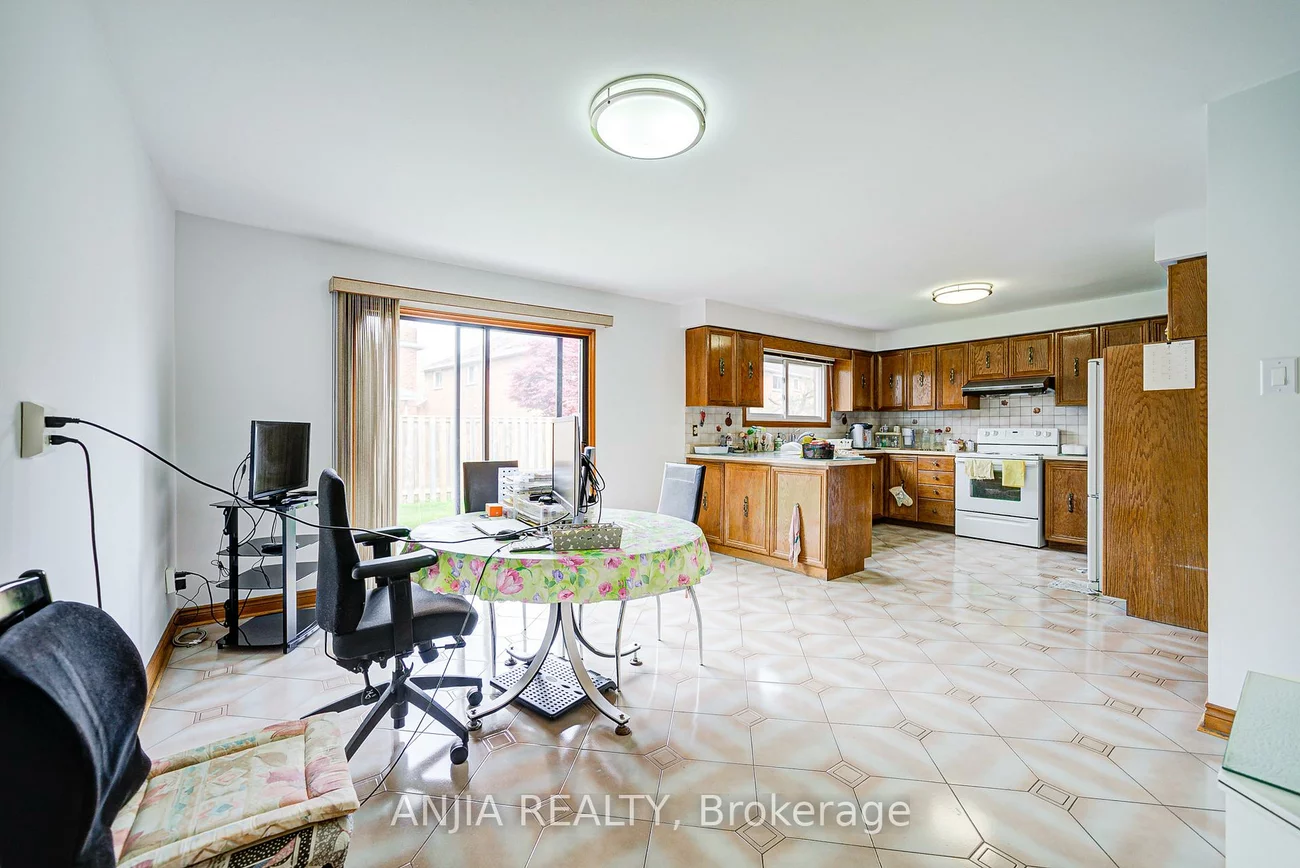 32, Brackin, Milliken Mills East, Markham