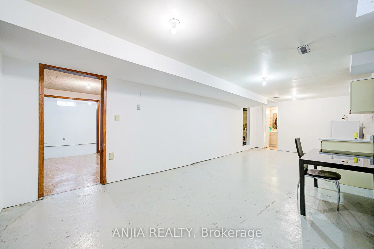 32, Brackin, Milliken Mills East, Markham