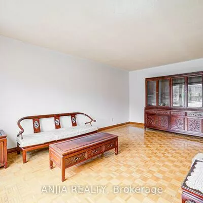 32, Brackin, Milliken Mills East, Markham