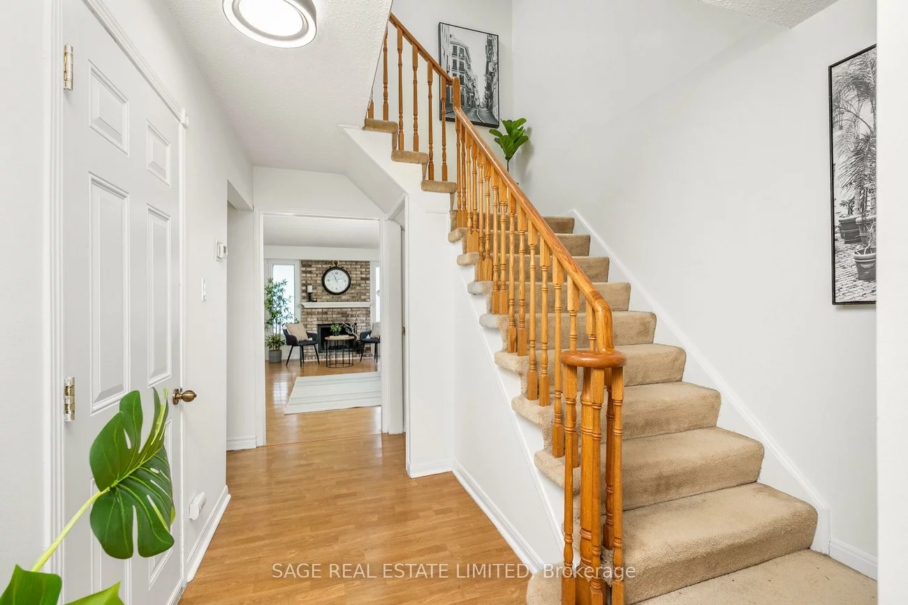 9, Reginald, Markham Village, Markham