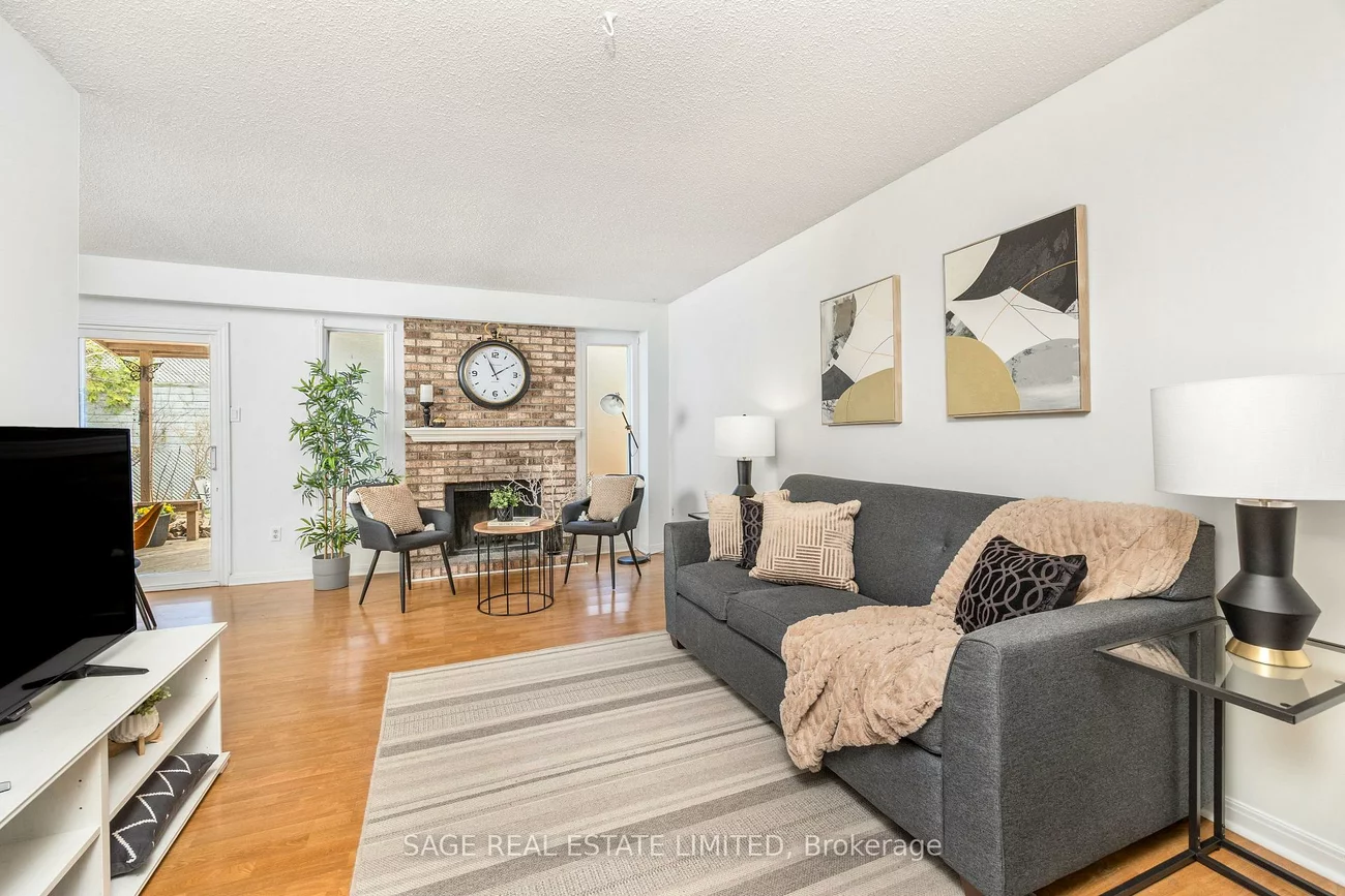9, Reginald, Markham Village, Markham