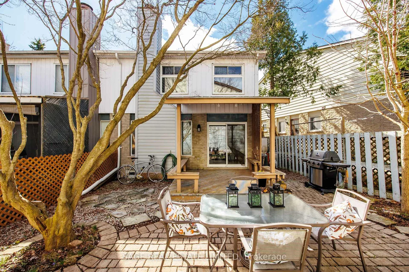 9, Reginald, Markham Village, Markham