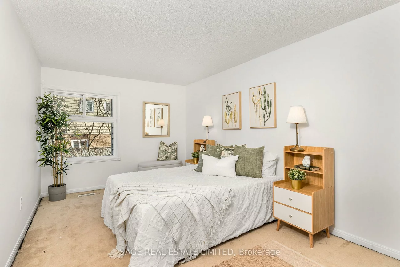 9, Reginald, Markham Village, Markham