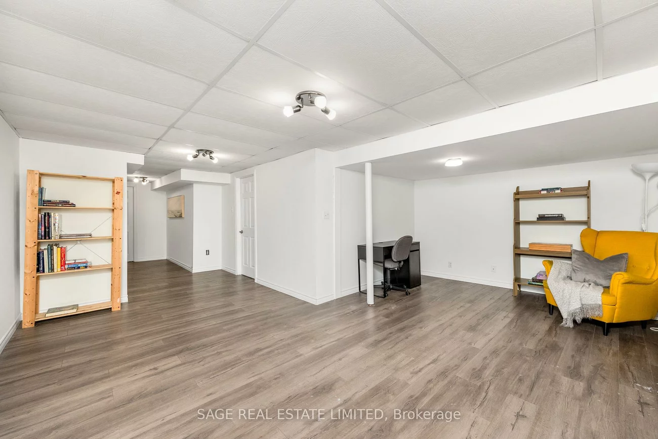 9, Reginald, Markham Village, Markham