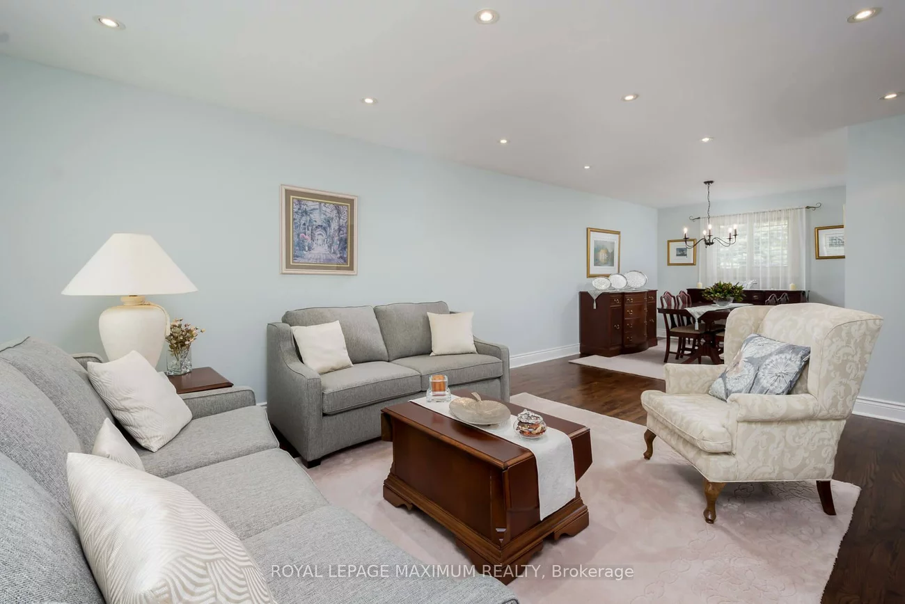 26, Hamilton Hall, Markham Village, Markham