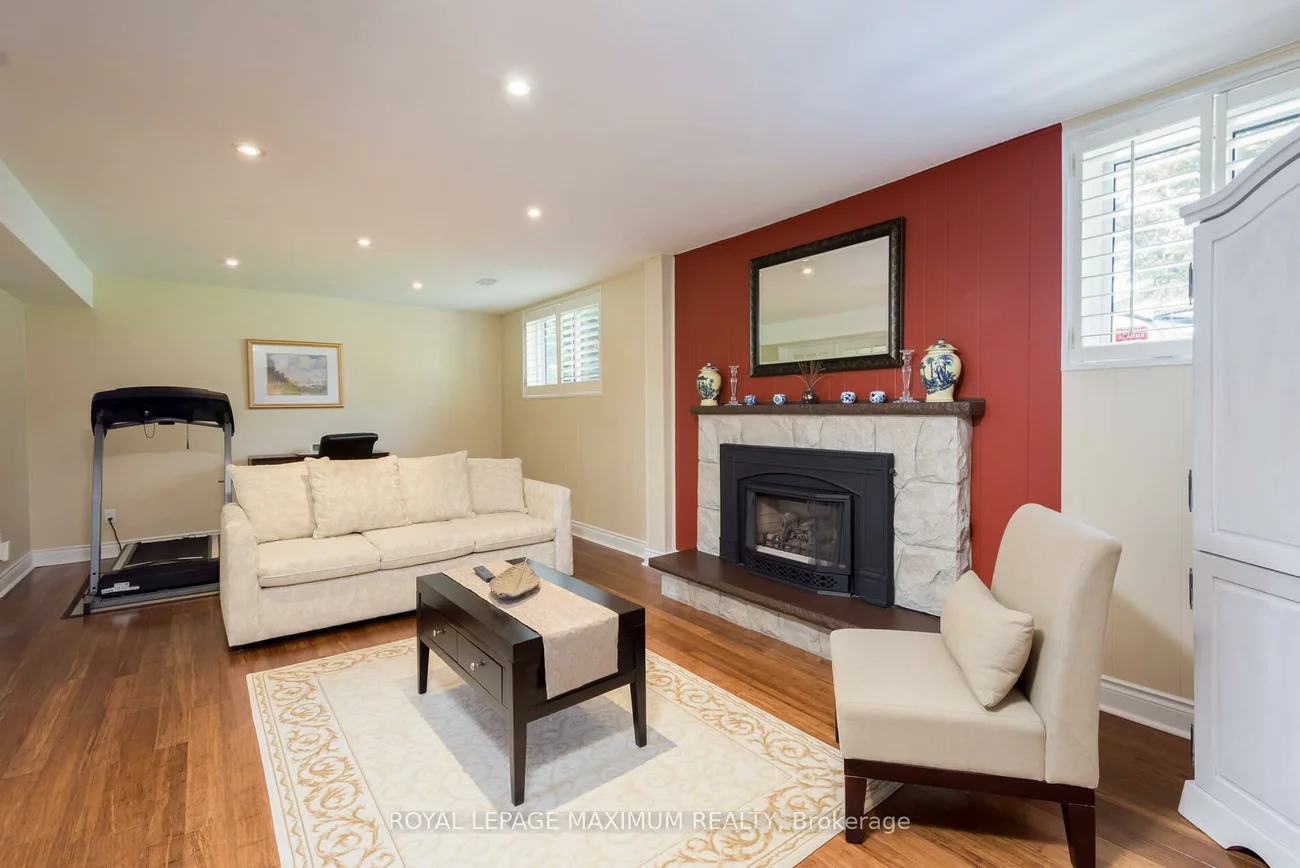 26, Hamilton Hall, Markham Village, Markham