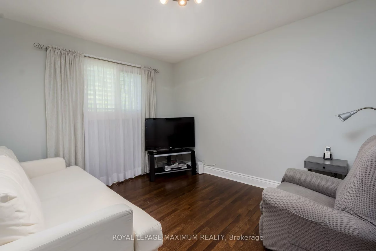 26, Hamilton Hall, Markham Village, Markham