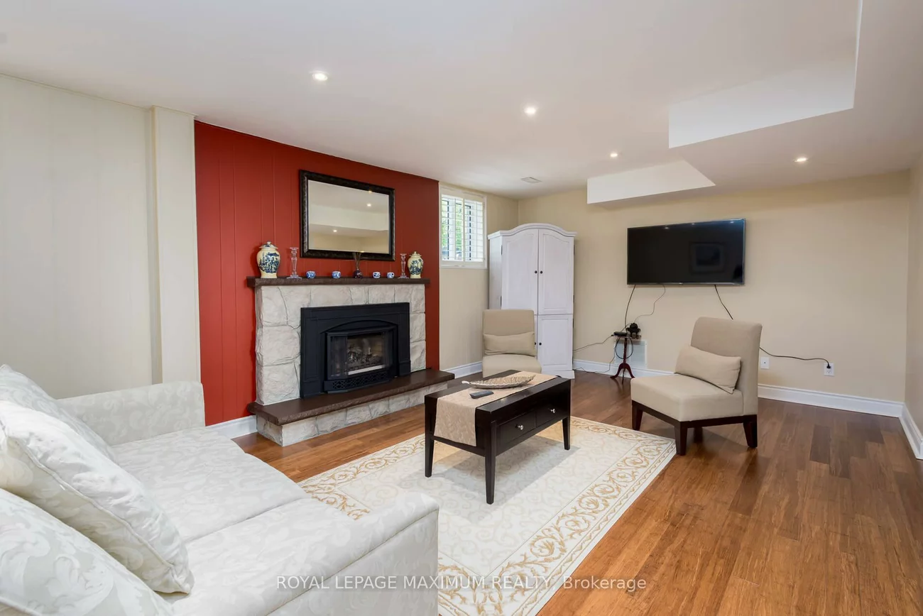 26, Hamilton Hall, Markham Village, Markham