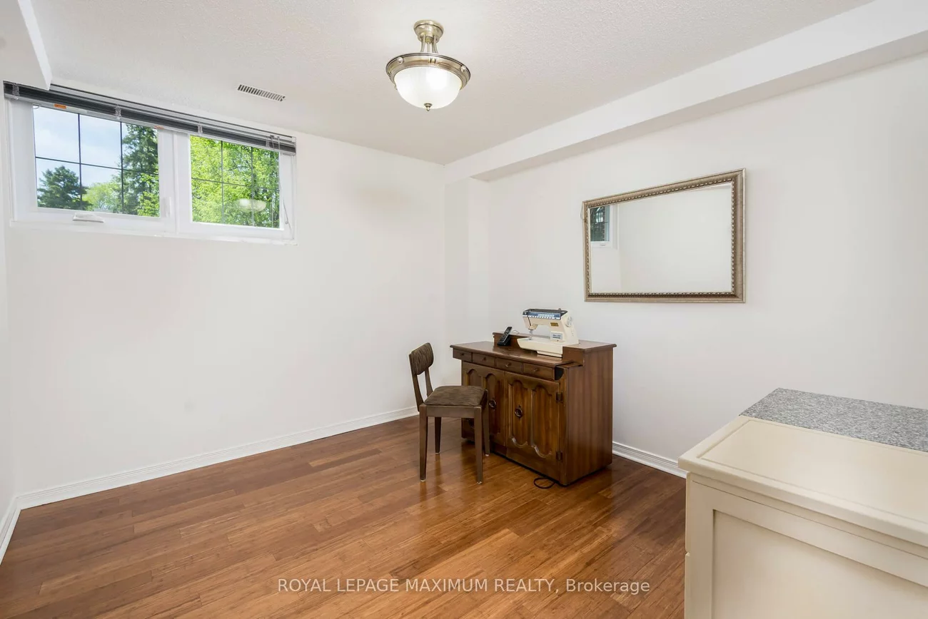 26, Hamilton Hall, Markham Village, Markham