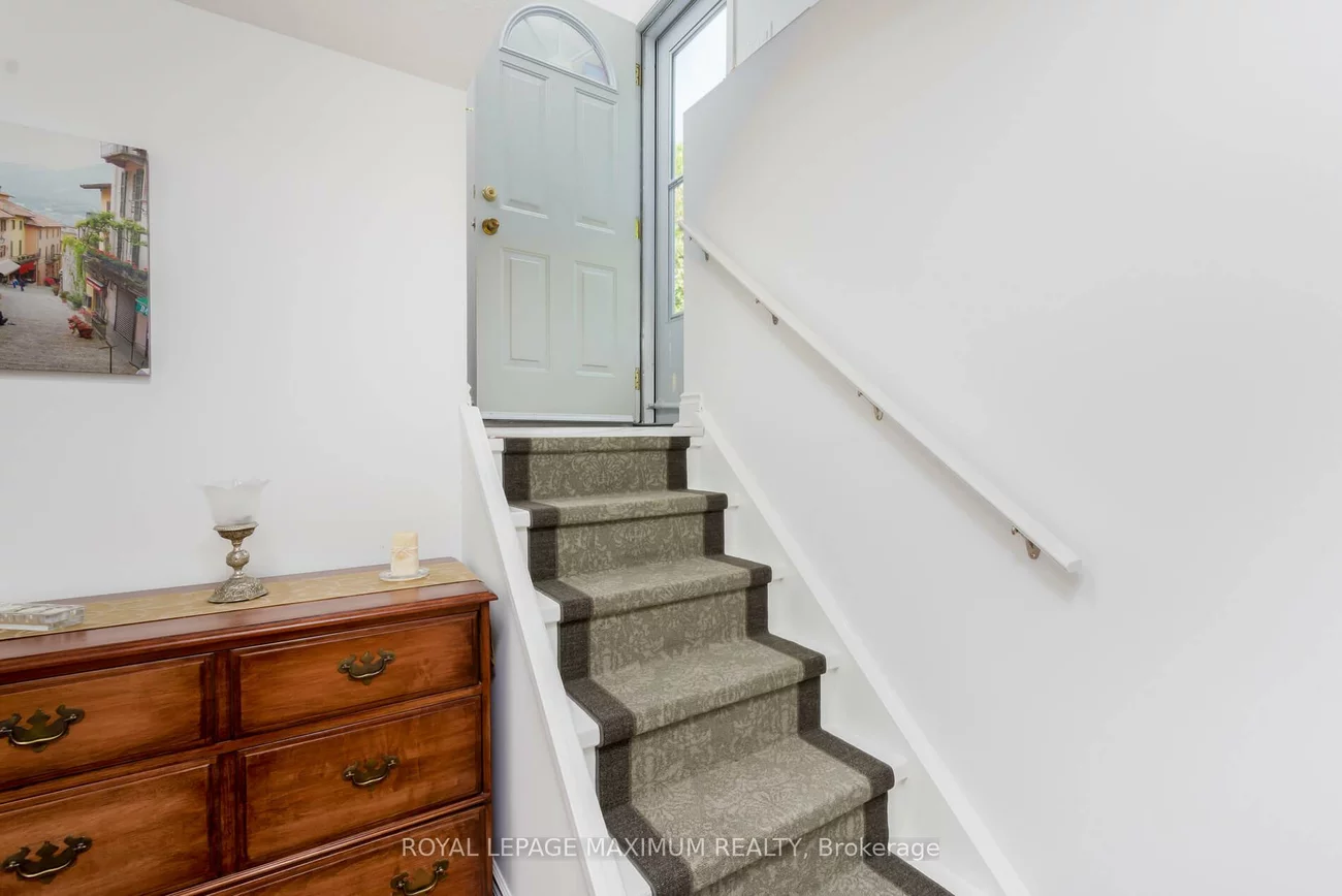 26, Hamilton Hall, Markham Village, Markham
